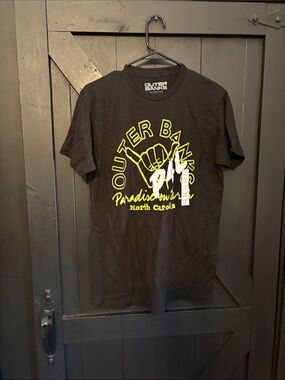 Outer Banks Black Short-Sleeve Graphic Tee - Paradise Vibes